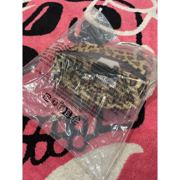 Supreme GOODENOUGH Crushed Rayon Camp Cap – Leopard (SS25) - Picture 3 of 4